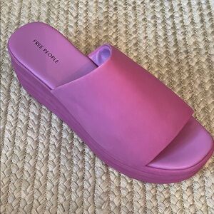 Free People Harbor Fuchsia Platform Sandals